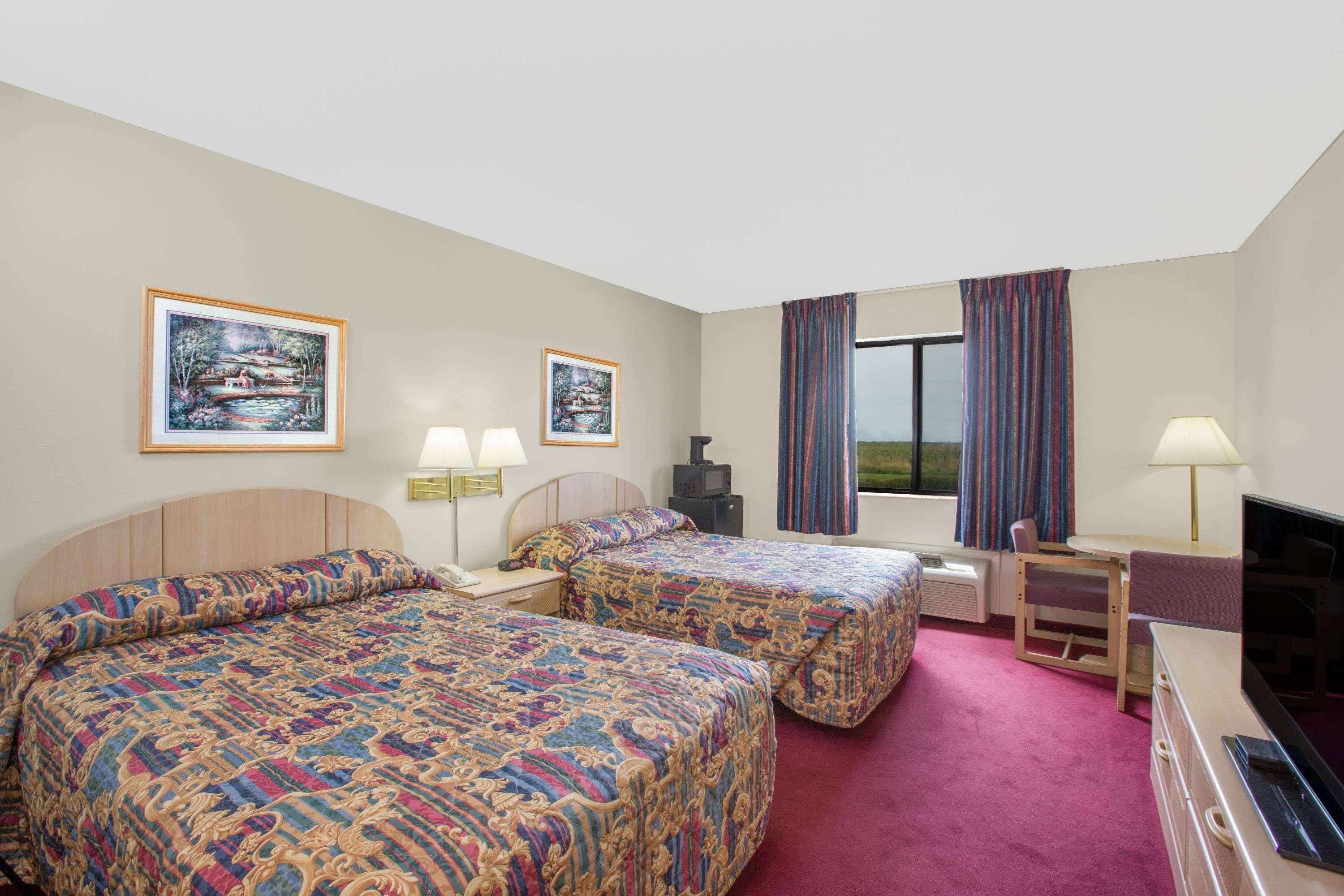 Super 8 By Wyndham Bethany Mo Kültér fotó