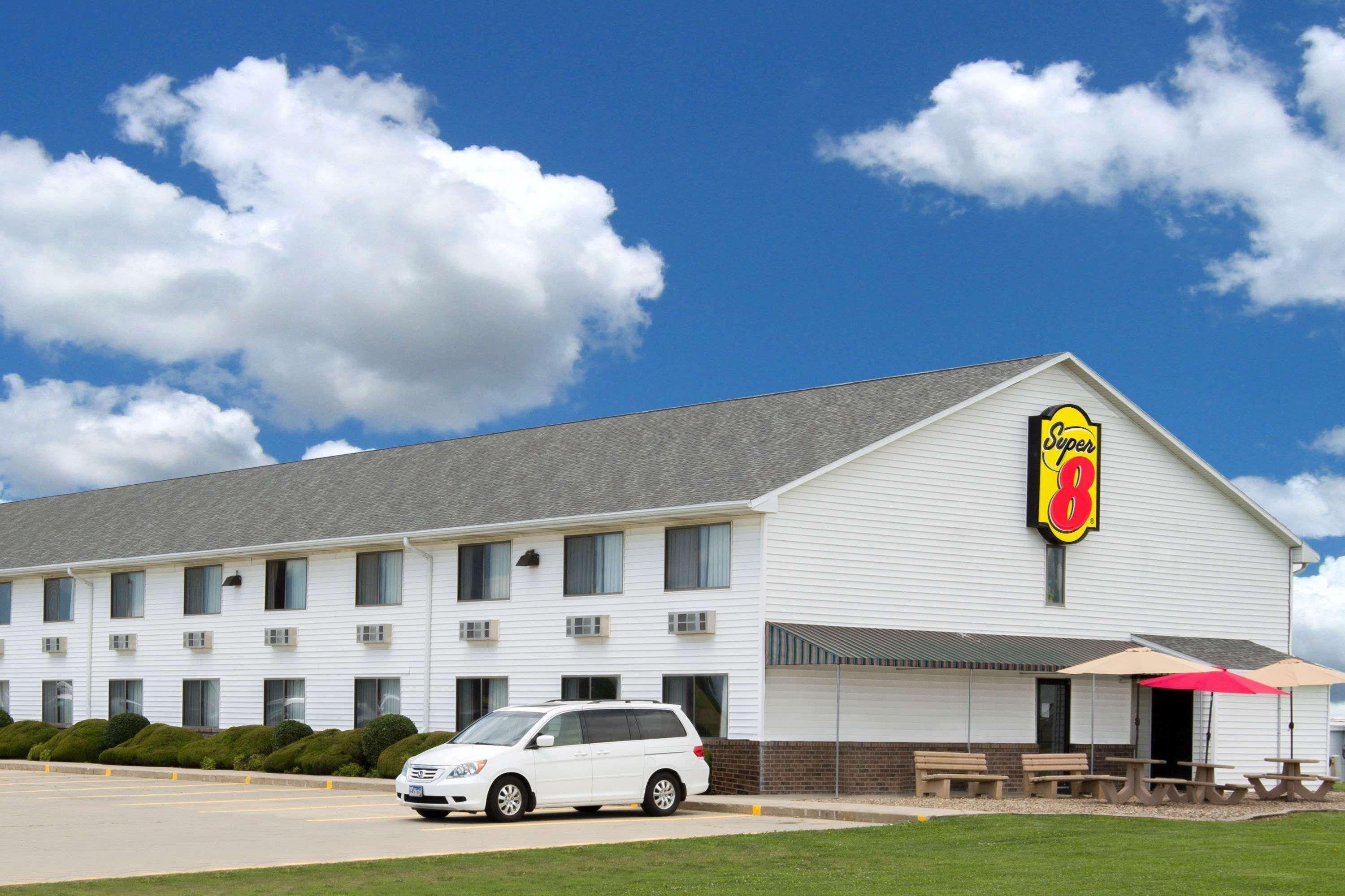 Super 8 By Wyndham Bethany Mo Kültér fotó